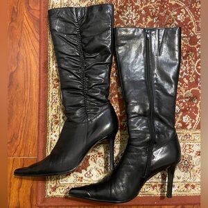 Carlos Heeled Zip Up Boots